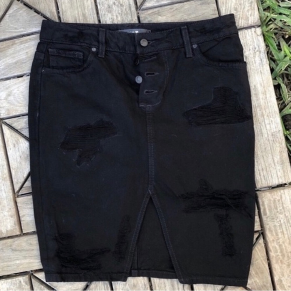 Joe’s Jeans Black Destroyed Pencil Skirt - Size 25